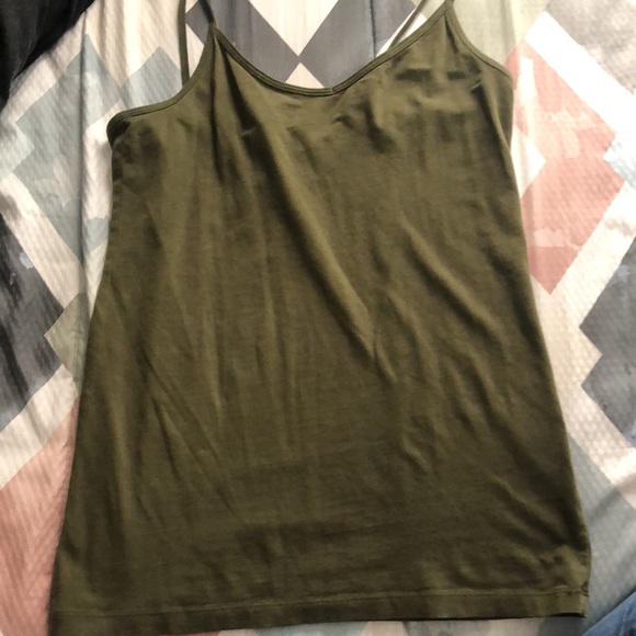 Tank tops - Picture 4 of 12